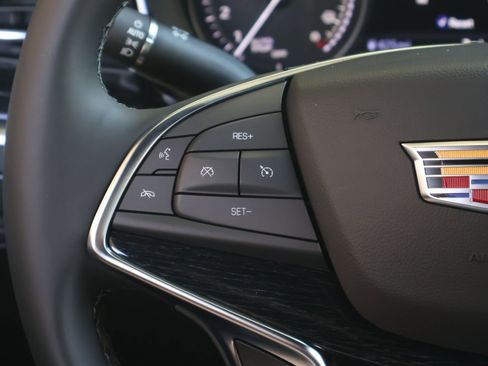 New 2026 Cadillac XT5 Premium Luxury w/ Driver Assist Package FWD image 19