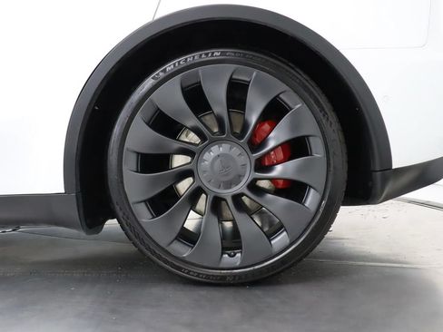 Used 2022 Tesla Model Y Performance AWD/4WD image 41
