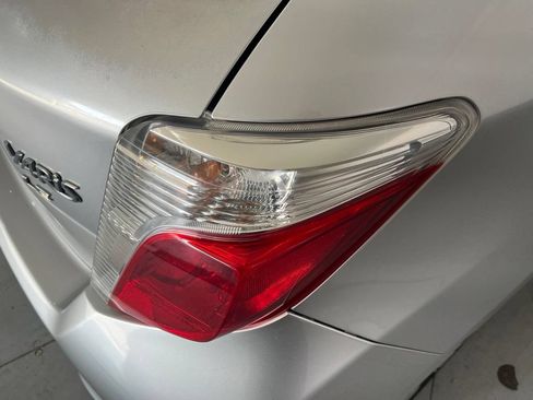 Used 2012 Toyota Yaris LE FWD image 39