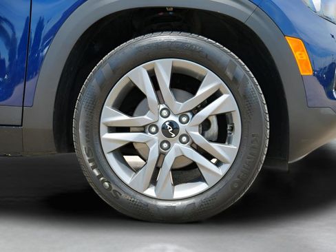 Used 2023 Kia Seltos S FWD image 9