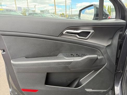 Used 2026 Kia Sportage LX w/ LX Convenience Package AWD/4WD image 24