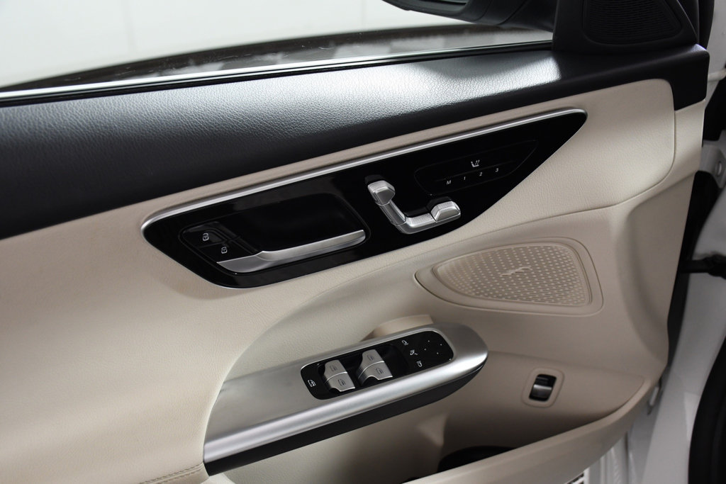 Used 2023 Mercedes-Benz C 300 4MATIC Sedan image 15