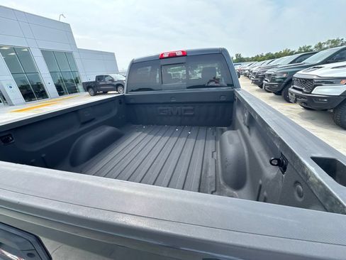 Used 2018 GMC Sierra 1500 SLT AWD/4WD image 8