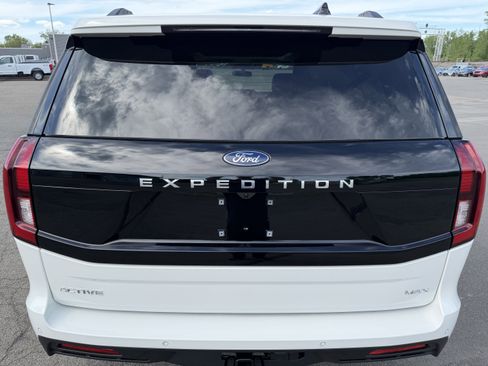 New 2026 Ford Expedition Max Active AWD/4WD image 6