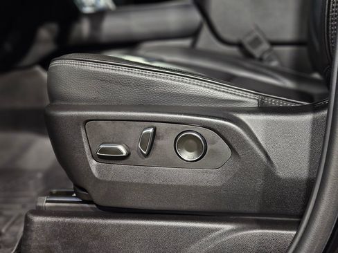 Used 2024 GMC Yukon Denali image 24