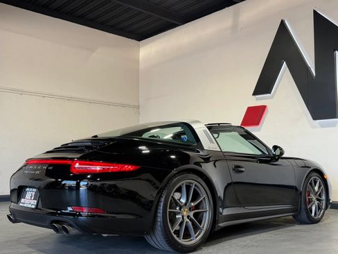 Used 2016 Porsche 911 Targa 4S AWD/4WD image 10