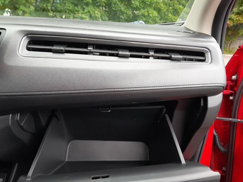 Used 2018 Honda HR-V EX image 37