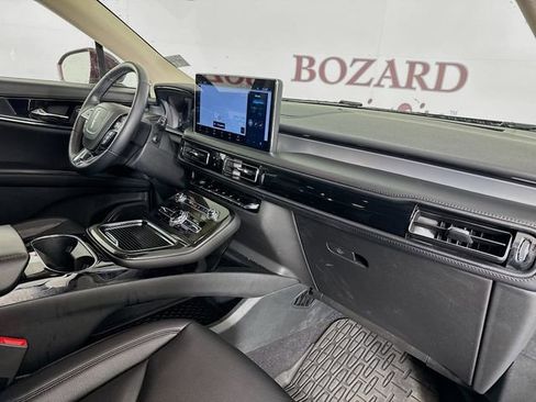 Certified 2023 Lincoln Nautilus AWD w/ Premium Package image 33