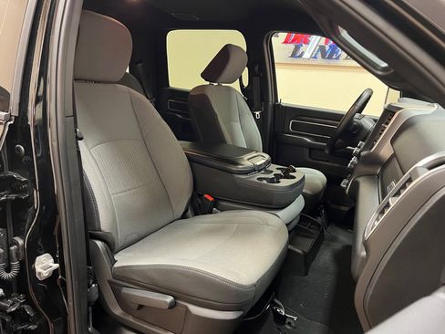 Used 2024 RAM 2500 Big Horn w/ Bed Utility Group image 36