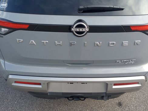 Used 2023 Nissan Pathfinder Platinum w/ Cargo Package AWD/4WD image 16