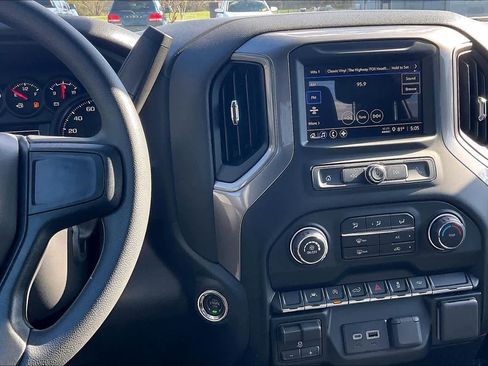 Used 2026 Chevrolet Silverado 1500 Custom image 6