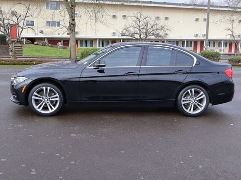Used 2018 BMW 330i Sedan image 3