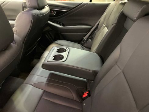 Used 2025 Subaru Outback Limited image 5