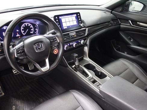 Used 2022 Honda Accord Sport image 4