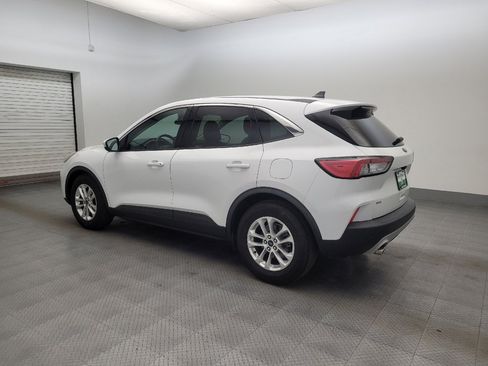 Used 2021 Ford Escape SE w/ Cold Weather Package FWD image 3