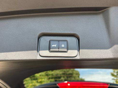 New 2026 Nissan Rogue SV FWD image 19