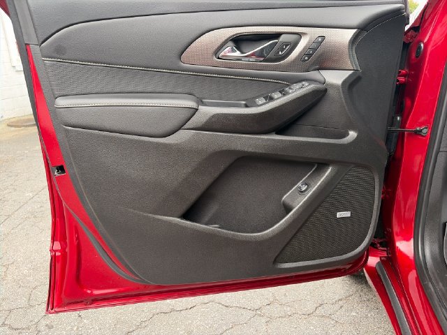 Used 2023 Chevrolet Traverse Premier w/ LPO, Floor Liner Package AWD/4WD image 10