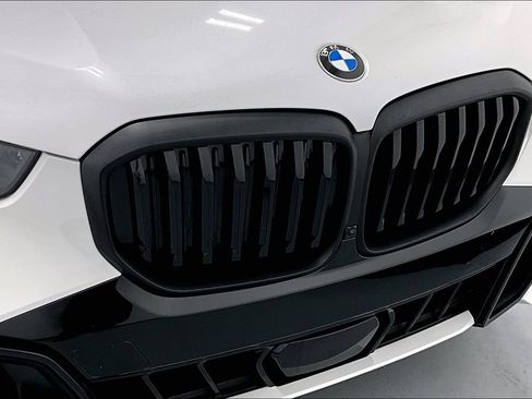 Used 2024 BMW X5 sDrive40i w/ M Sport Package RWD image 34