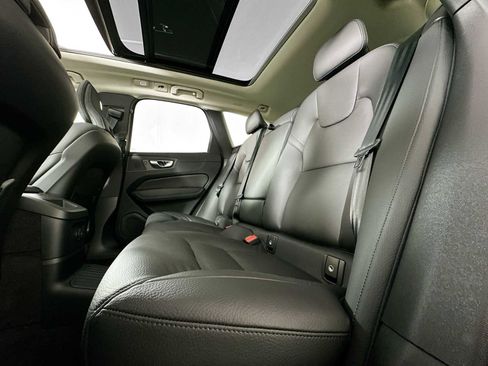 Used 2025 Volvo XC60 T8 Plus w/ Protection Package Premier image 22