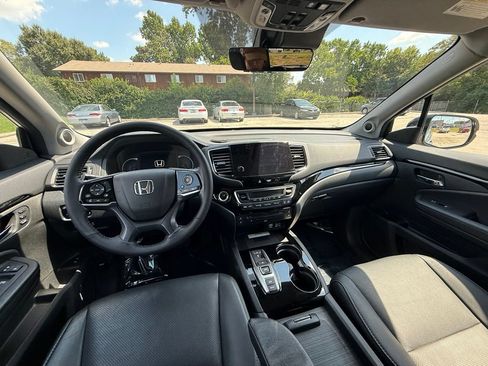 Used 2022 Honda Pilot Elite image 15