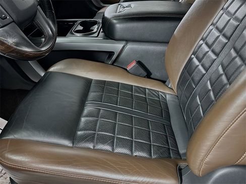 Used 2018 Nissan Titan Platinum Reserve image 19