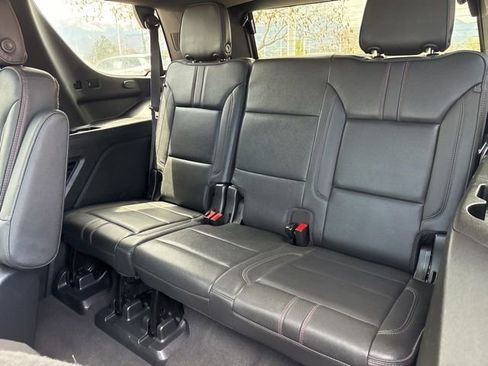 Used 2022 Chevrolet Tahoe RST w/ Luxury Package AWD/4WD image 18
