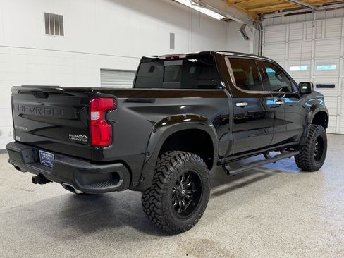 Used 2019 Chevrolet Silverado 1500 High Country w/ Technology Package AWD/4WD image 31