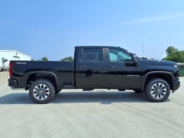 New 2026 Chevrolet Silverado 2500 Custom w/ Custom Value Package AWD/4WD image 2
