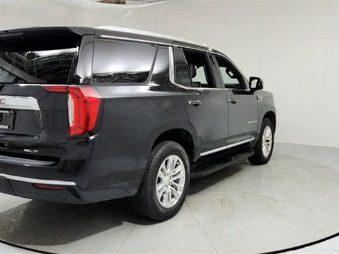 Used 2023 GMC Yukon SLT w/ SLT Luxury Package image 5