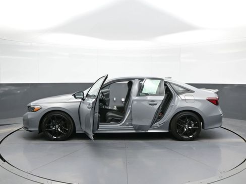 Used 2025 Honda Civic Sport image 42