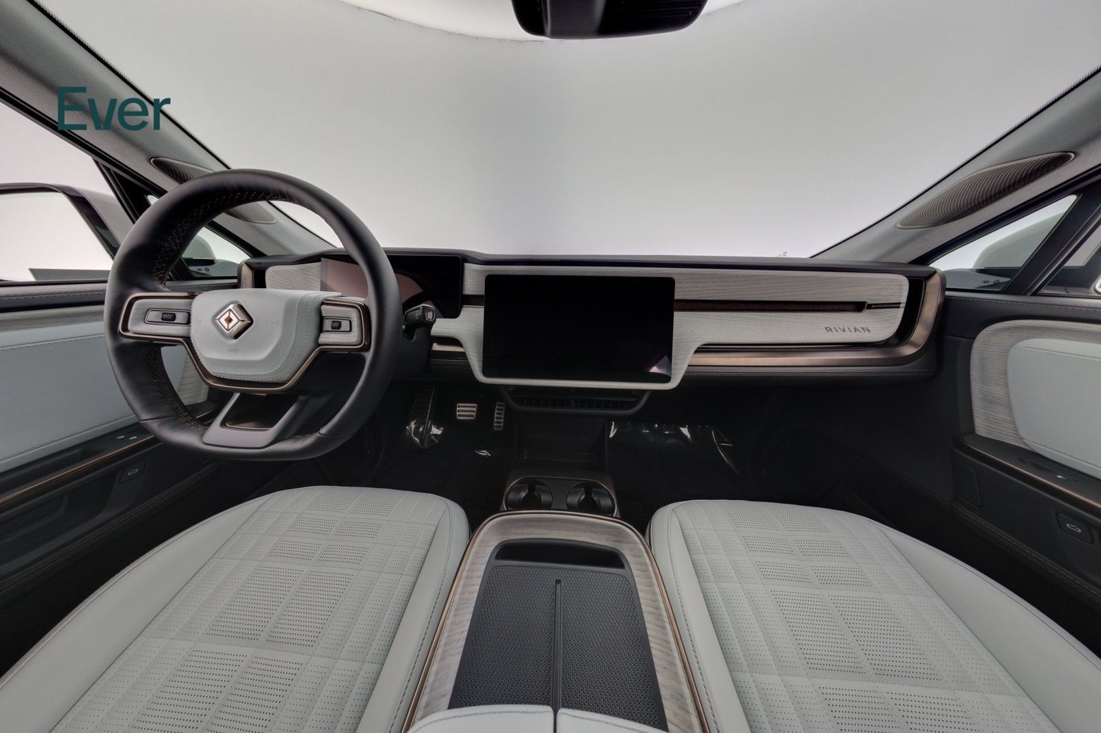 Used 2025 Rivian R1S Premium Dual AWD/4WD image 28