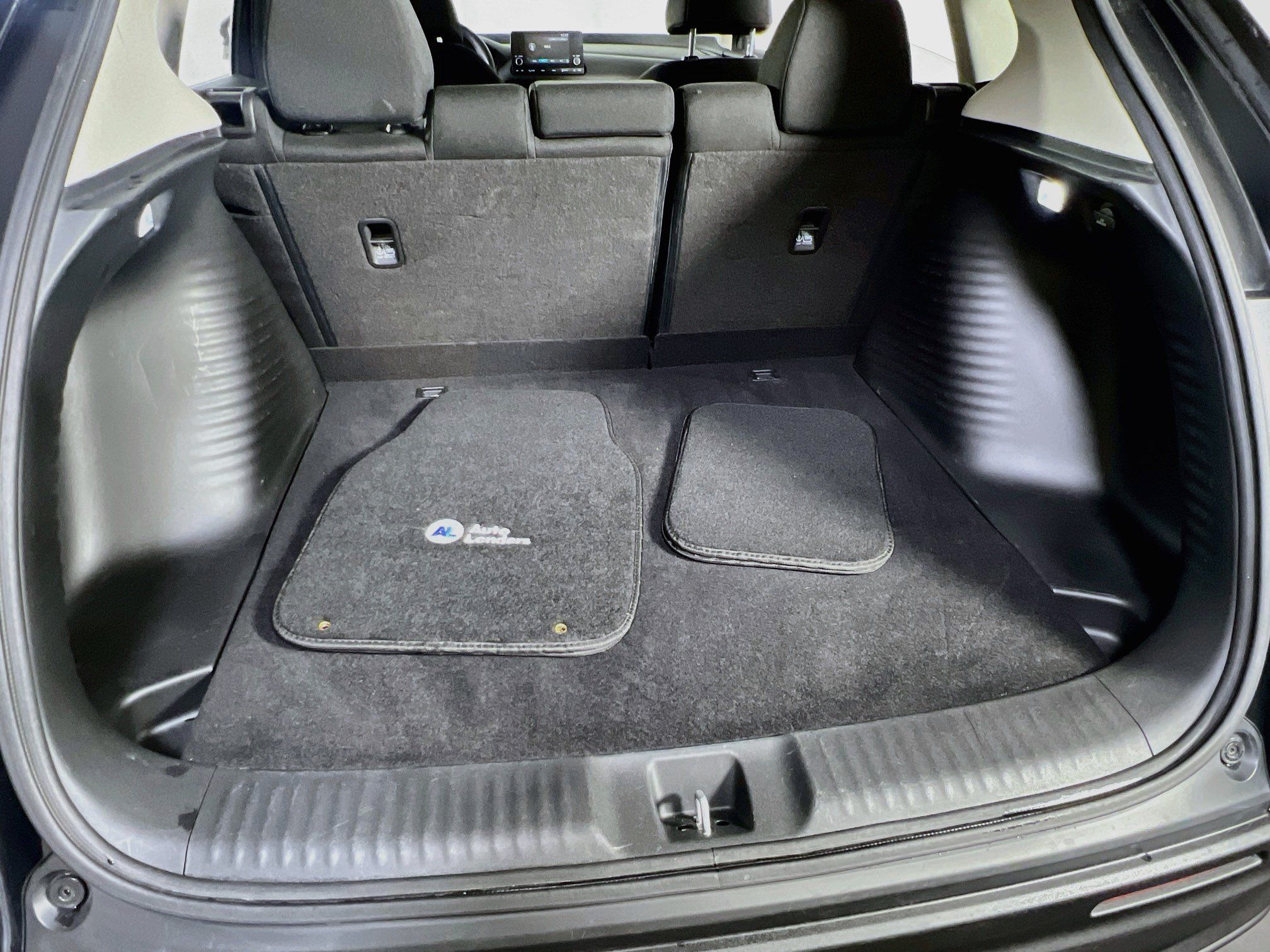 Used 2023 Honda HR-V LX image 23