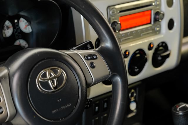 Used 2012 Toyota FJ Cruiser 2WD w/ Convenience Pkg image 23