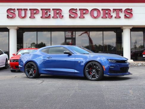 Used 2023 Chevrolet Camaro SS RWD image 1