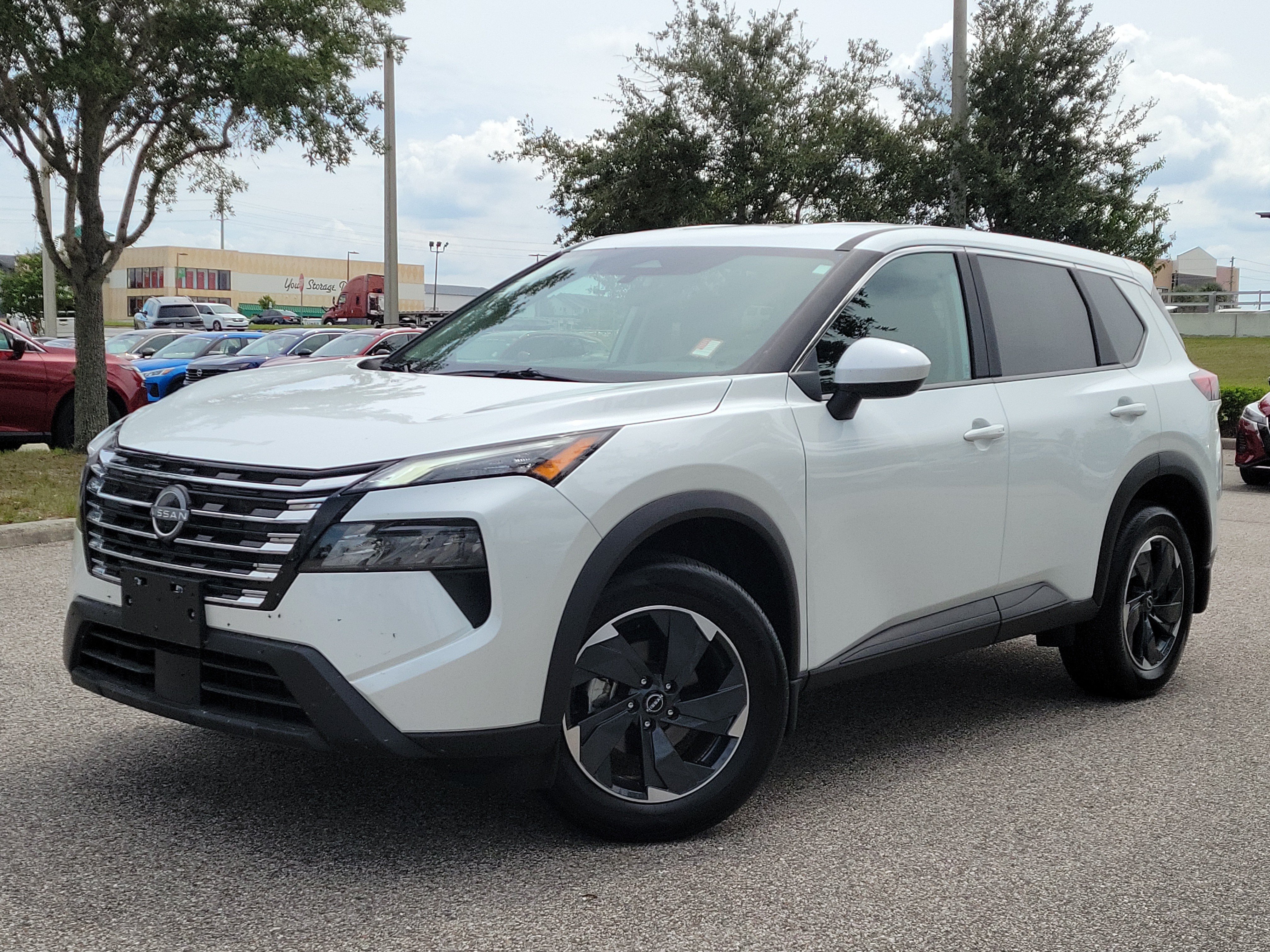 Certified 2025 Nissan Rogue SV AWD/4WD image 33