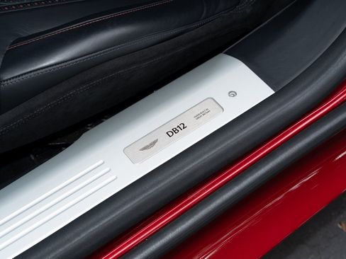 Used 2024 Aston Martin DB12 Coupe image 18