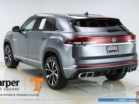 Used 2025 Volkswagen Atlas Cross Sport SEL Premium R-Line image 46