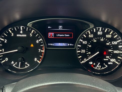 Used 2020 Nissan Pathfinder SV FWD image 22