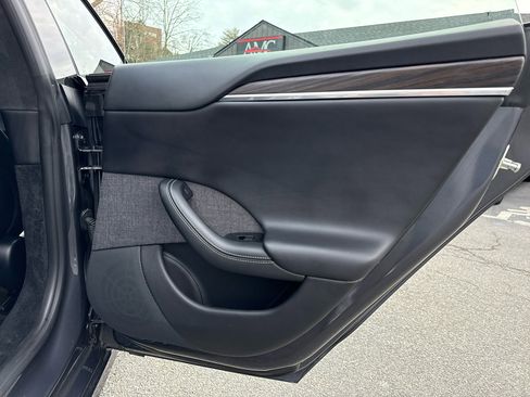 Used 2022 Tesla Model S Standard Range image 25