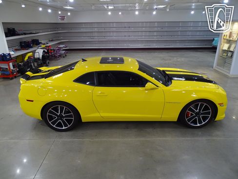 Used 2010 Chevrolet Camaro SS w/ RS Package image 17