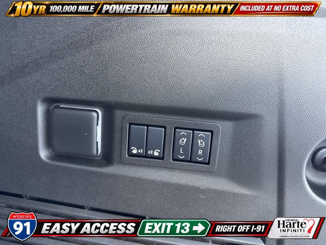 Used 2025 GMC Yukon Elevation AWD/4WD image 31