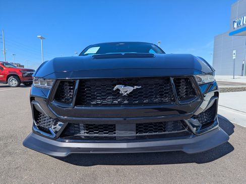 Used 2025 Ford Mustang GT Premium image 5