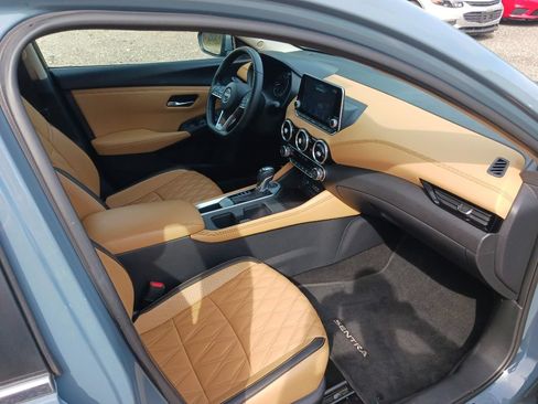Used 2024 Nissan Sentra SV w/ SV Premium Package FWD image 12