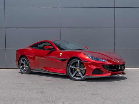 Certified 2022 Ferrari Portofino M RWD image 5
