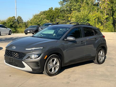 Used 2023 Hyundai Kona SEL w/ Convenience Package FWD image 5