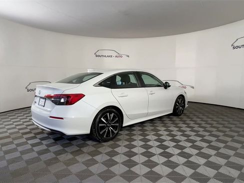 Used 2023 Honda Civic EX image 8