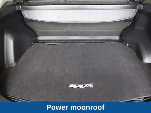 Used 2019 Toyota RAV4 Limited w/ Carpet Mat Package image 16