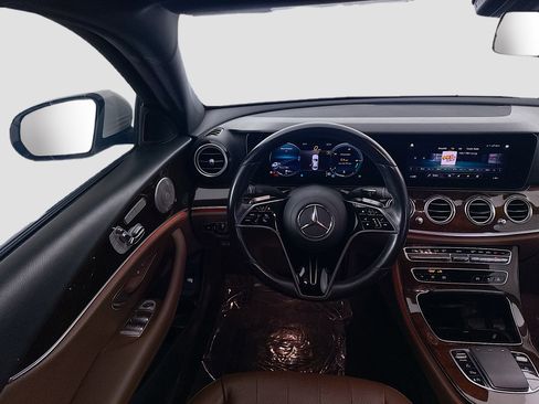 Used 2022 Mercedes-Benz E 350 Sedan w/ AMG Line Exterior image 17
