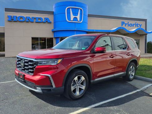 Certified 2025 Honda Pilot EX-L image 1
