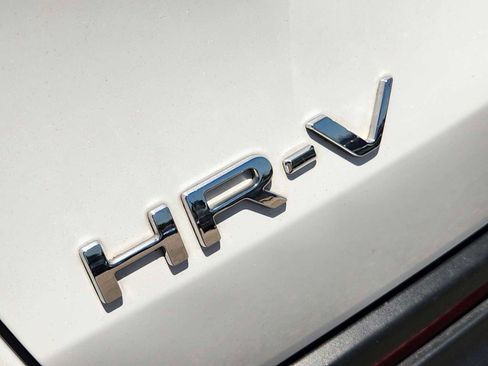 Used 2023 Honda HR-V LX image 12